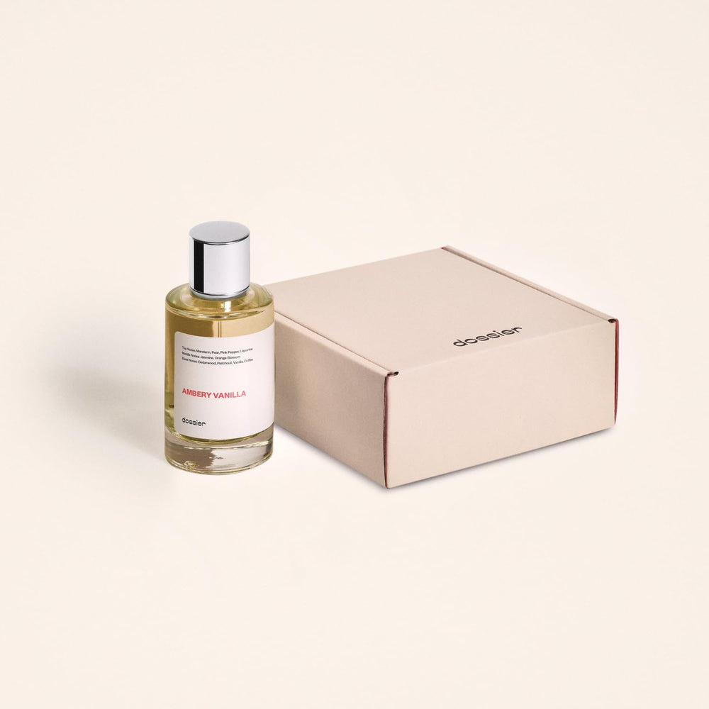 Dossier Ambery Vanilla cedarwood and patchouli base focus image