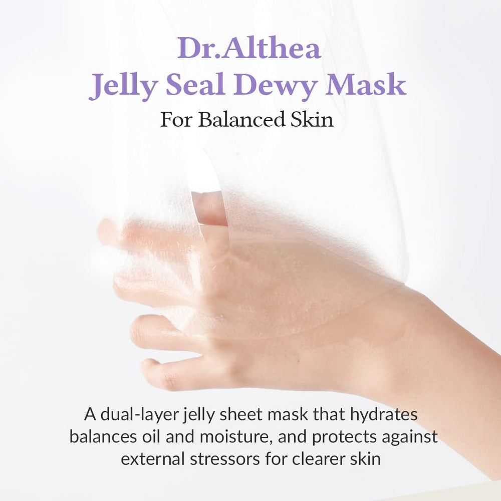 Dr.Althea Jelly Seal Dewy Mask applied on skin for balanced hydration.
