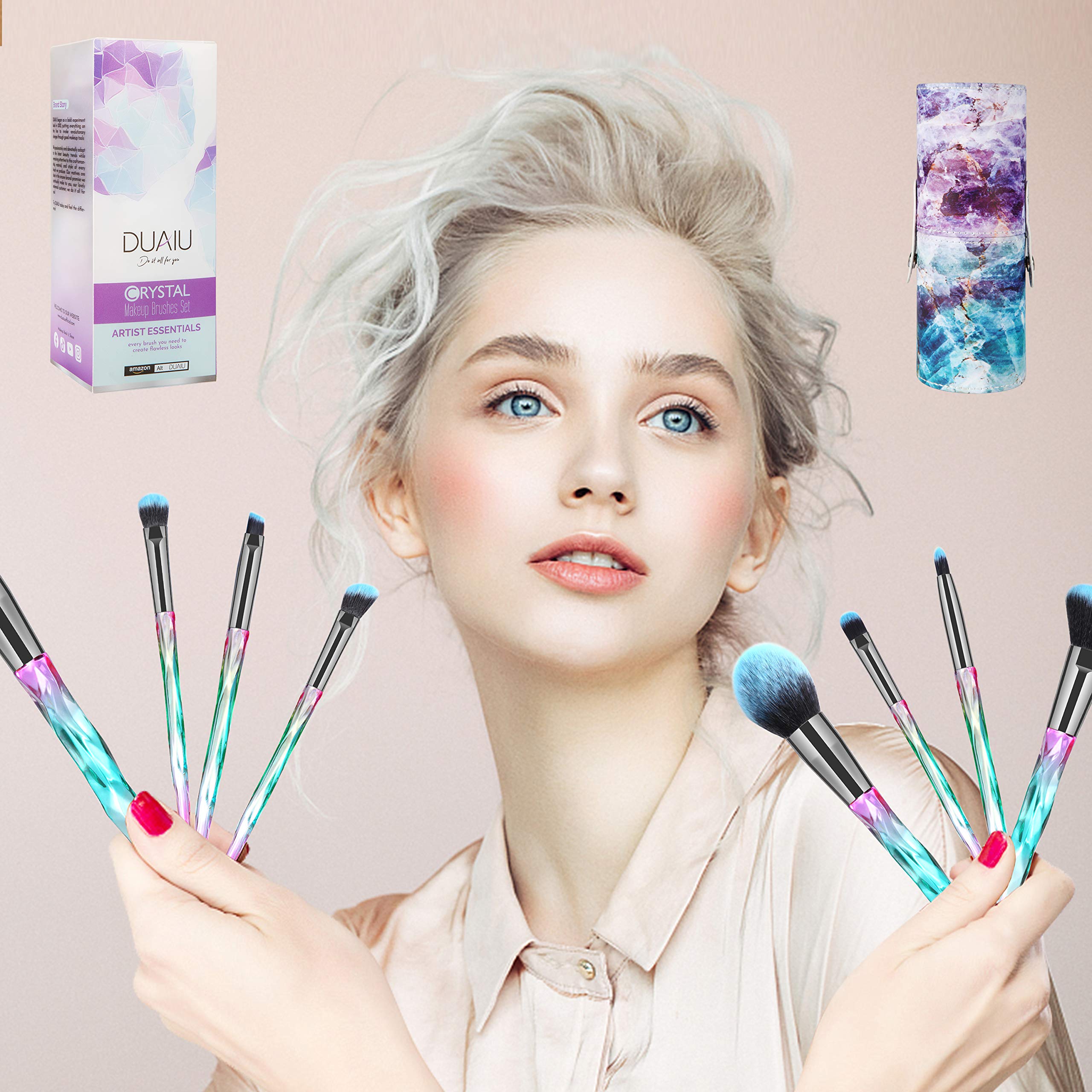 DUAIU starry gift box travel case keeps brushes organized on trips.