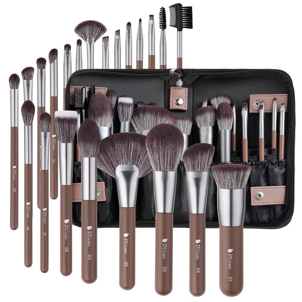 DUcare 22Pcs makeup brush set in foldable bag for travel storage.
