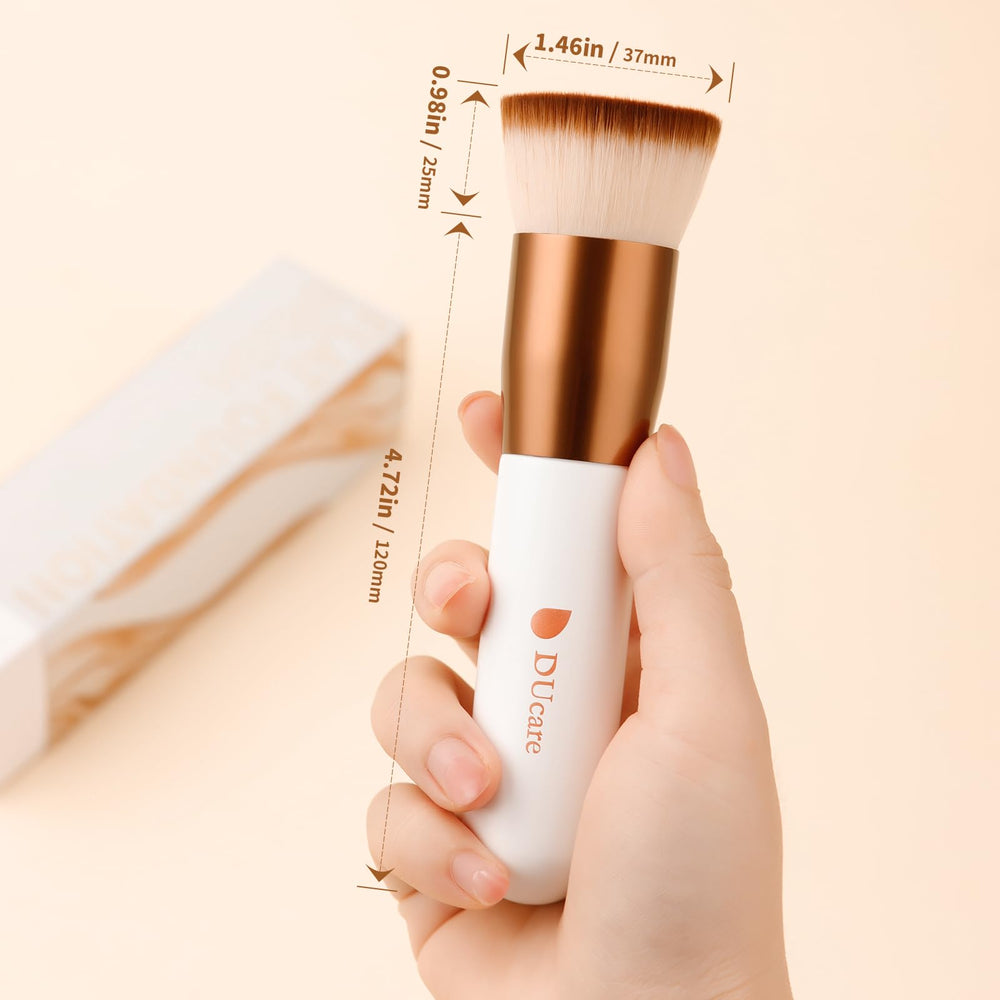 DUcare brush handles liquid and powder makeup for seamless blending