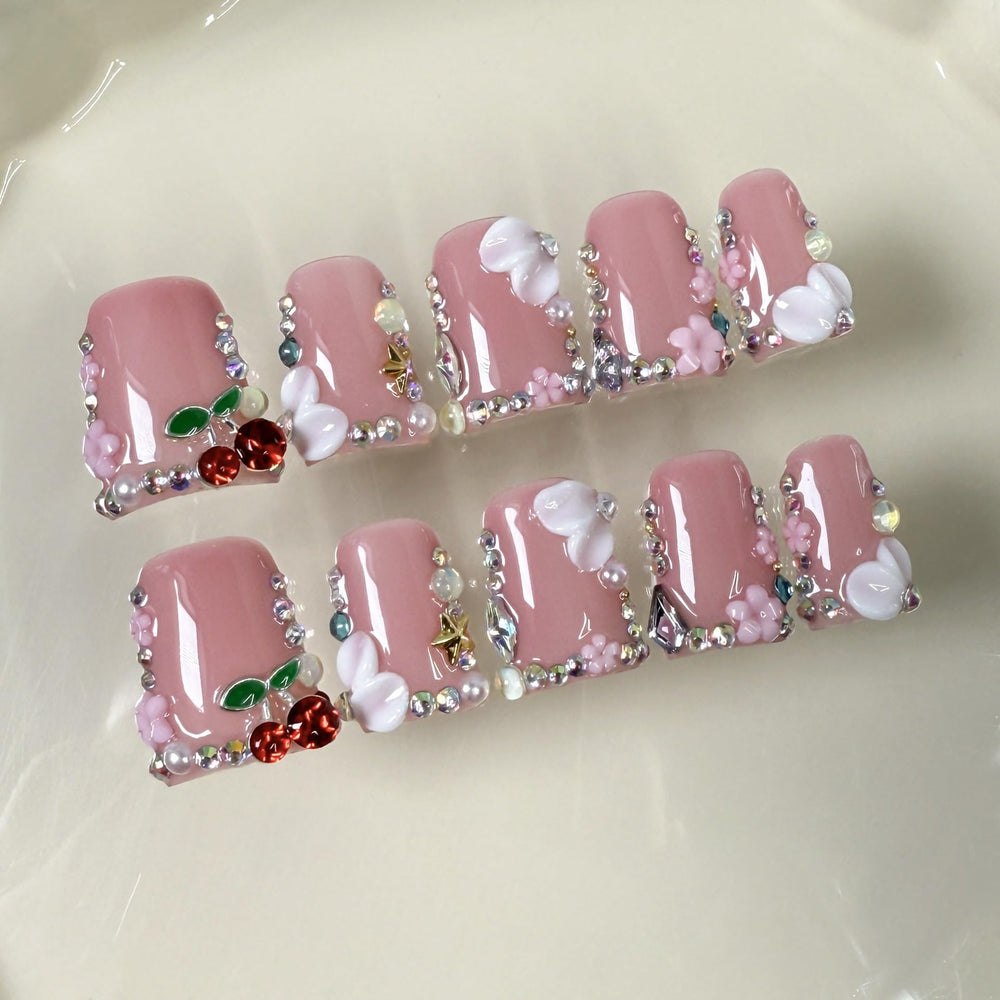 Duck flower stick-on nails full-cover design enhances feminine style for events