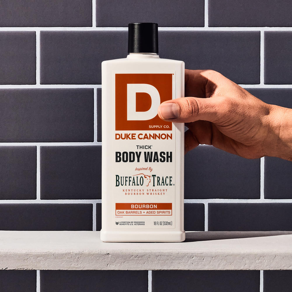 Duke Cannon Bourbon Thick Body Wash oak-barrel scent evokes rugged, whiskey-inspired ambiance.
