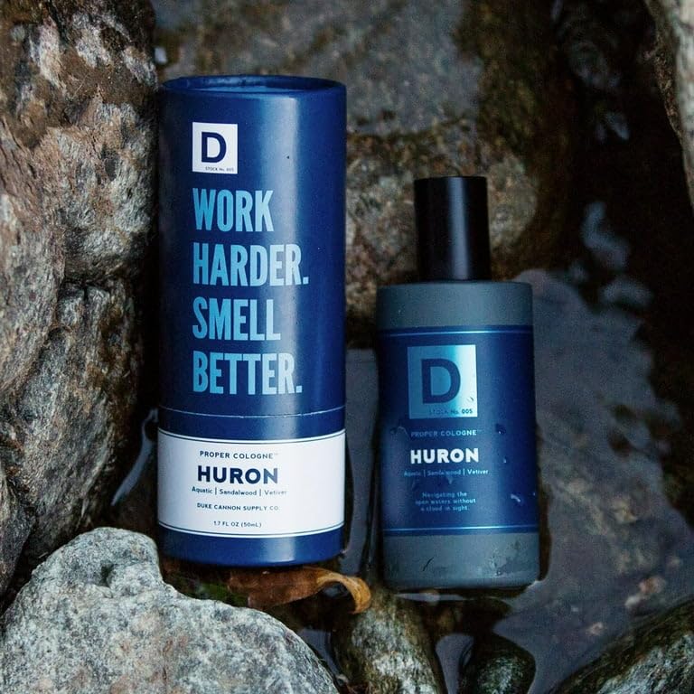 Duke Cannon Proper Cologne Huron cap spray enables easy application for a quick, refreshing moment.