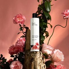 Each & Every Rose Vanilla lather close-up with creamy foam for daily comfort