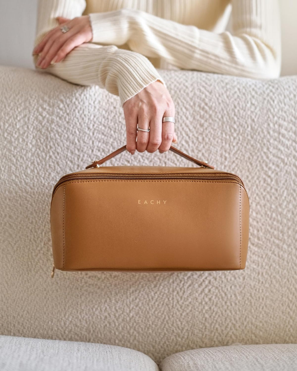 Eachy gift packaging ready option makes a thoughtful gift for travelers