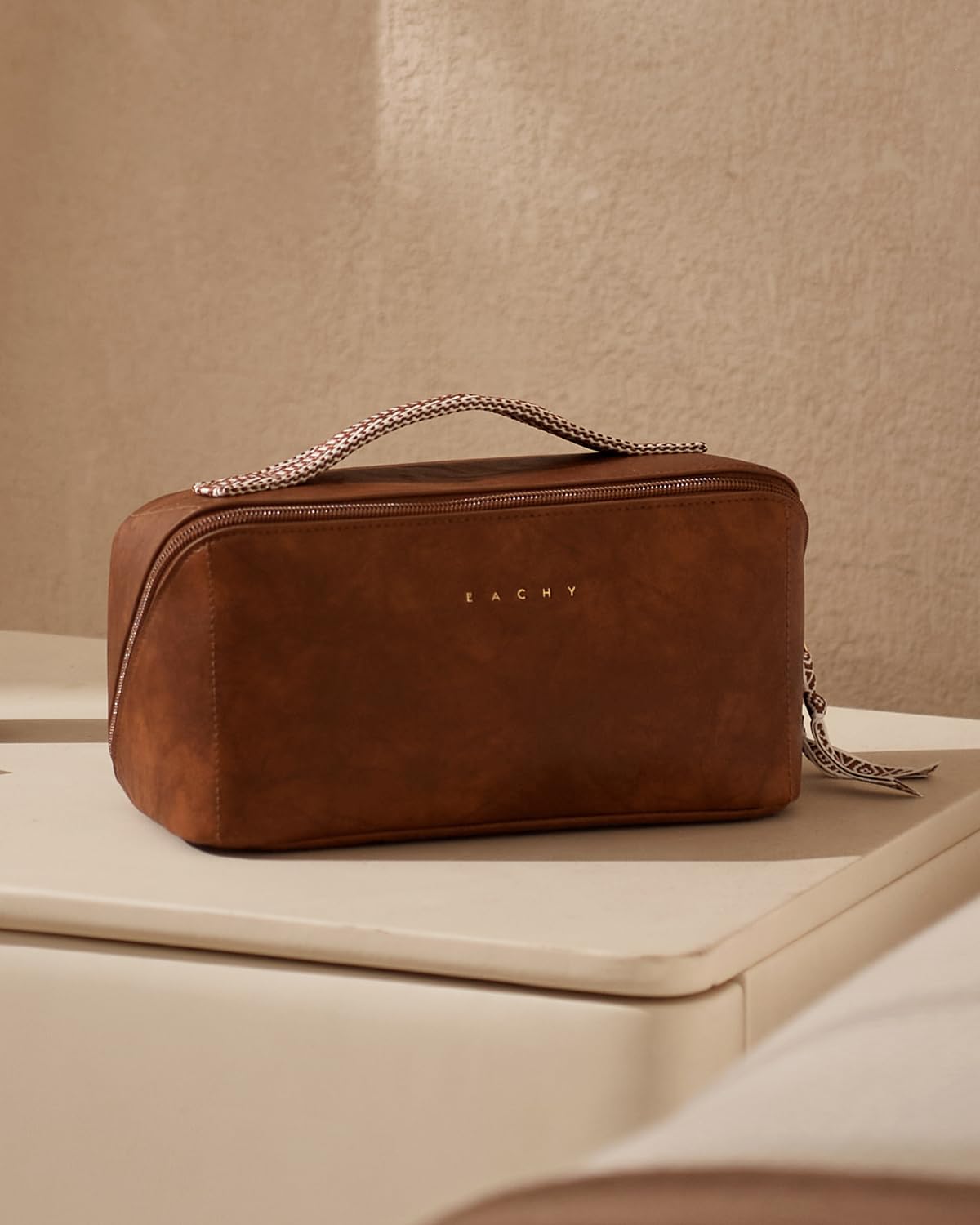 EACHY I-Brown color variant offers a stylish travel look.