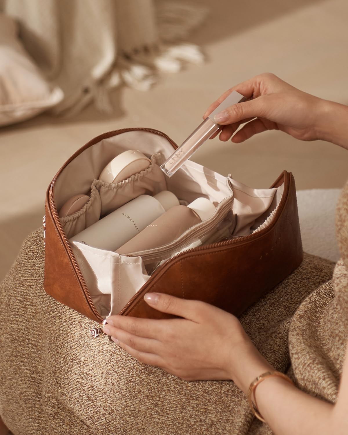 EACHY inflatable padding packaging preserves shape on arrival.