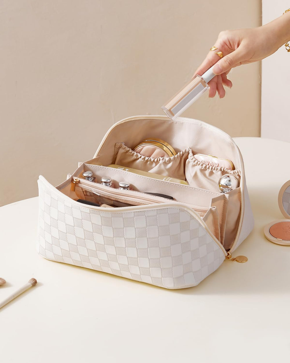 Eachy LD White travel bag compact size fits in suitcases