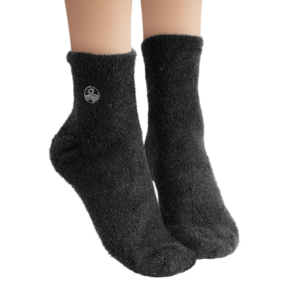 Earth Therapeutics Aloe Socks care instructions panel for longevity