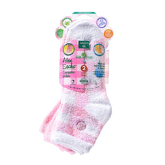 Earth Therapeutics Aloe Socks pink plaid closeup highlights plush moisture.