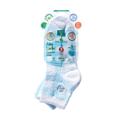Earth Therapeutics Aloe Socks worn on foot show overnight hydration potential.