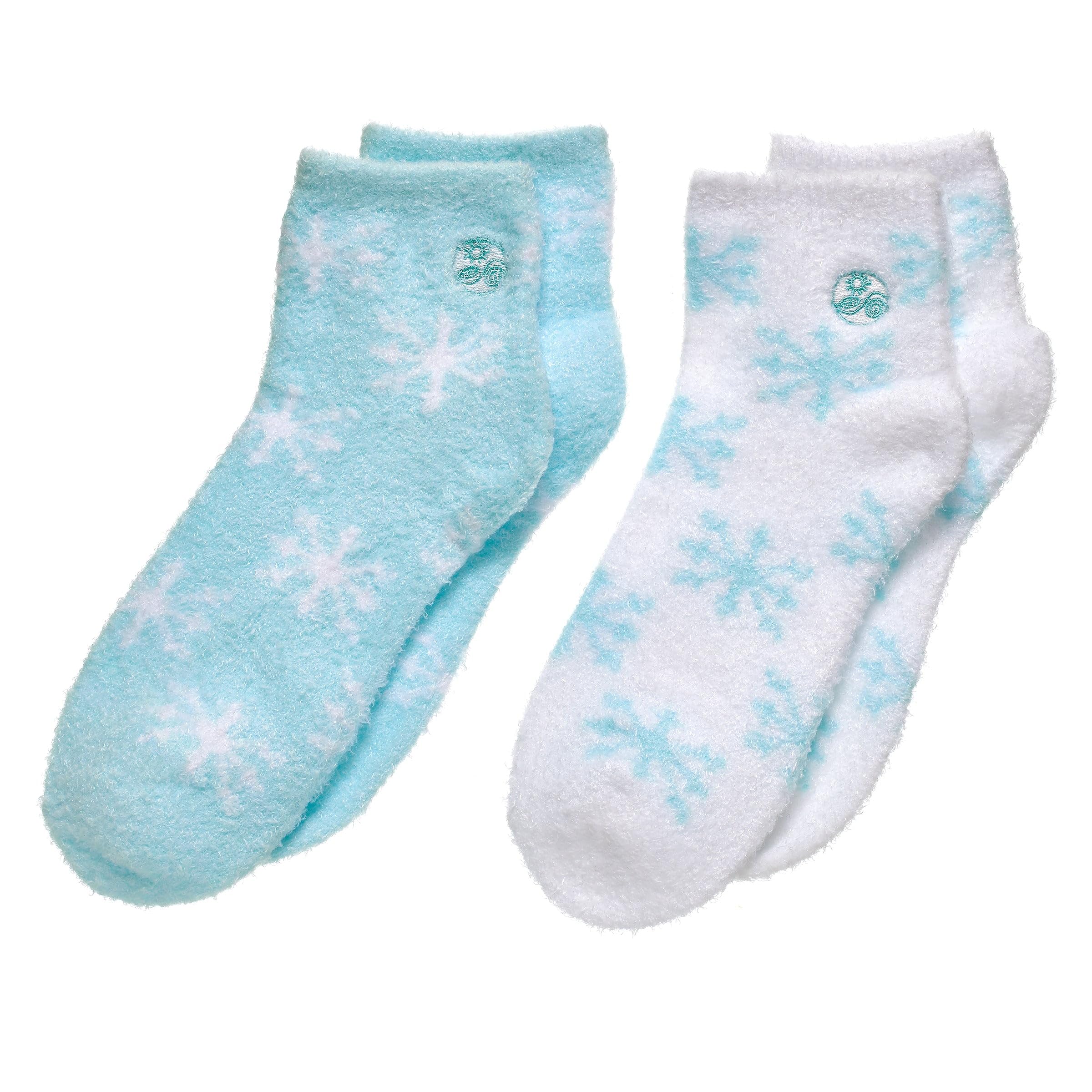Earth Therapeutics Thera-Soft socks fiber-detail, showcasing luxurious softness and breathable weave.