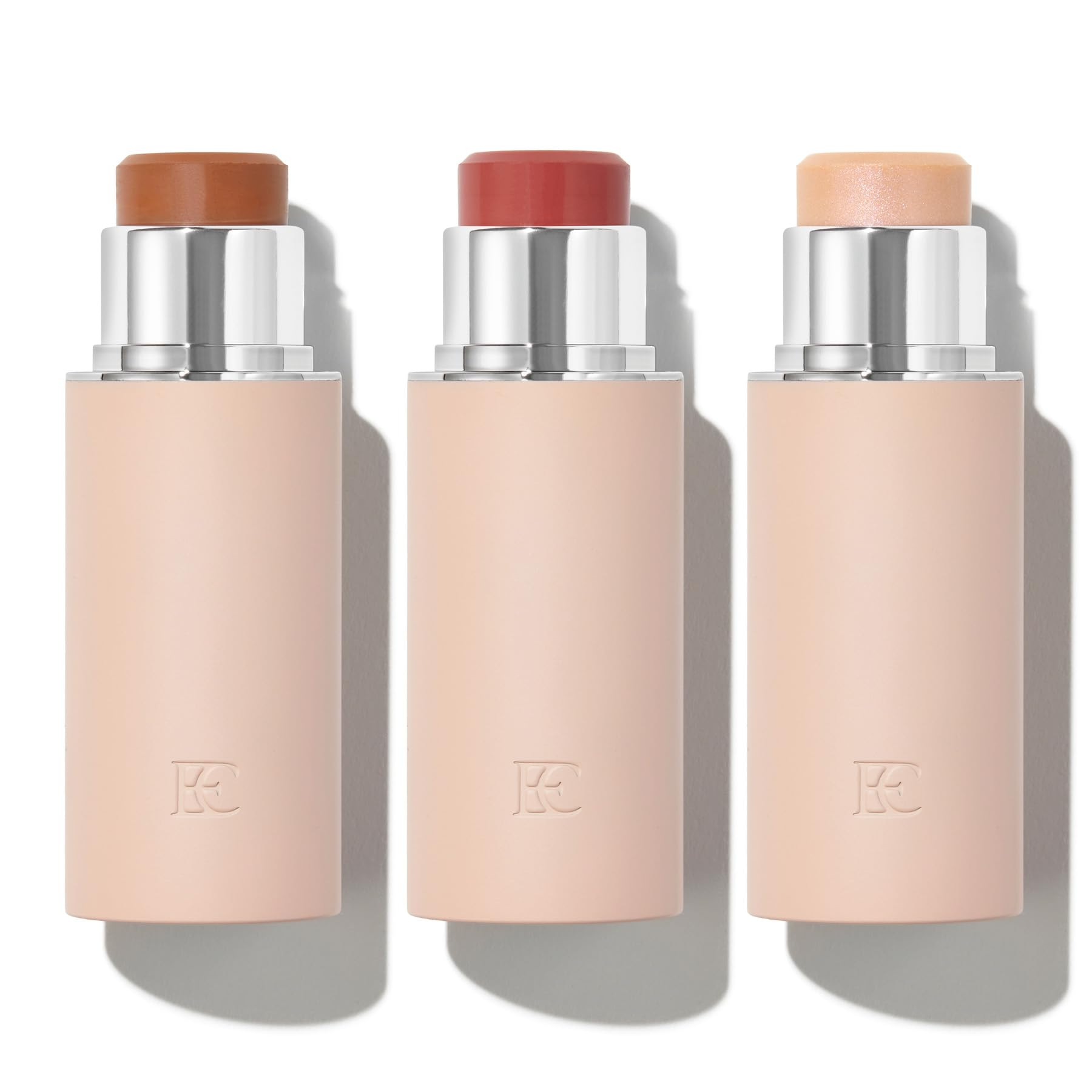 EarthsCure Glow Trio bronzer stick adds warm definition for sun-kissed daily glow.