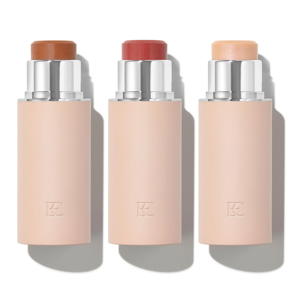EarthsCure Glow Trio bronzer stick adds warm definition for sun-kissed daily glow.