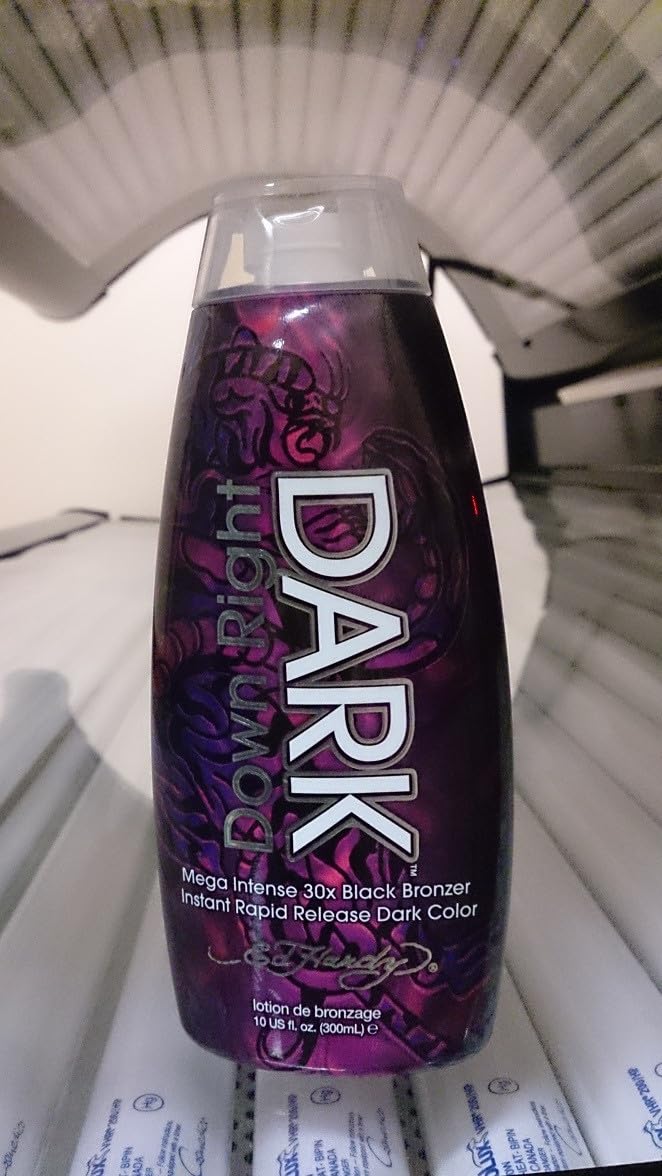 ED HARDY Down Right Dark texture close-up suggests smooth, even application.