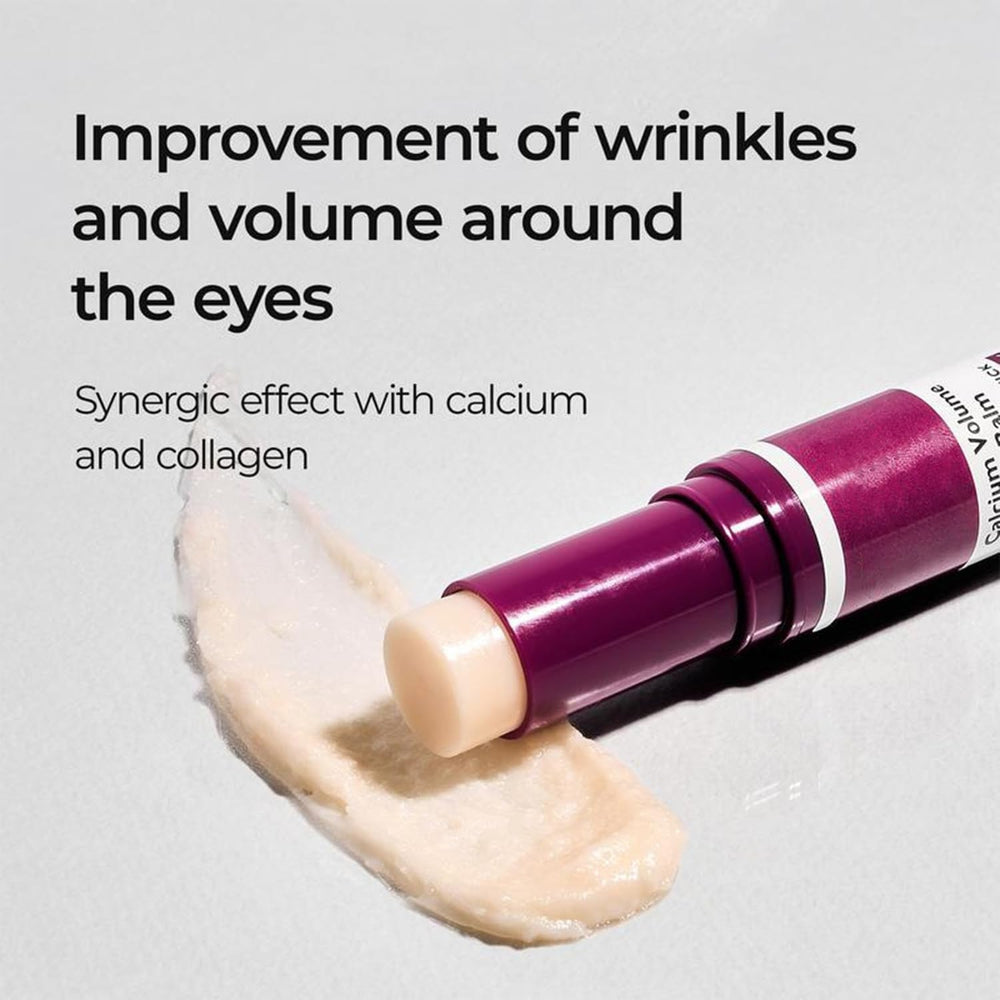 EELHOE calcium multi balm stick application demonstrates easy glide for quick smoothing.