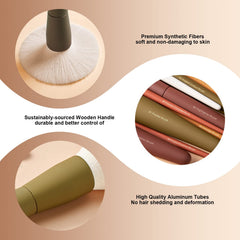 EIGSHOW travel pouch with compact brushes for on-the-go glam