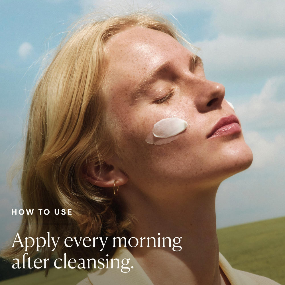 Close-up of lightweight gel-cream texture from ELEMIS Pro-Collagen Marine Cream