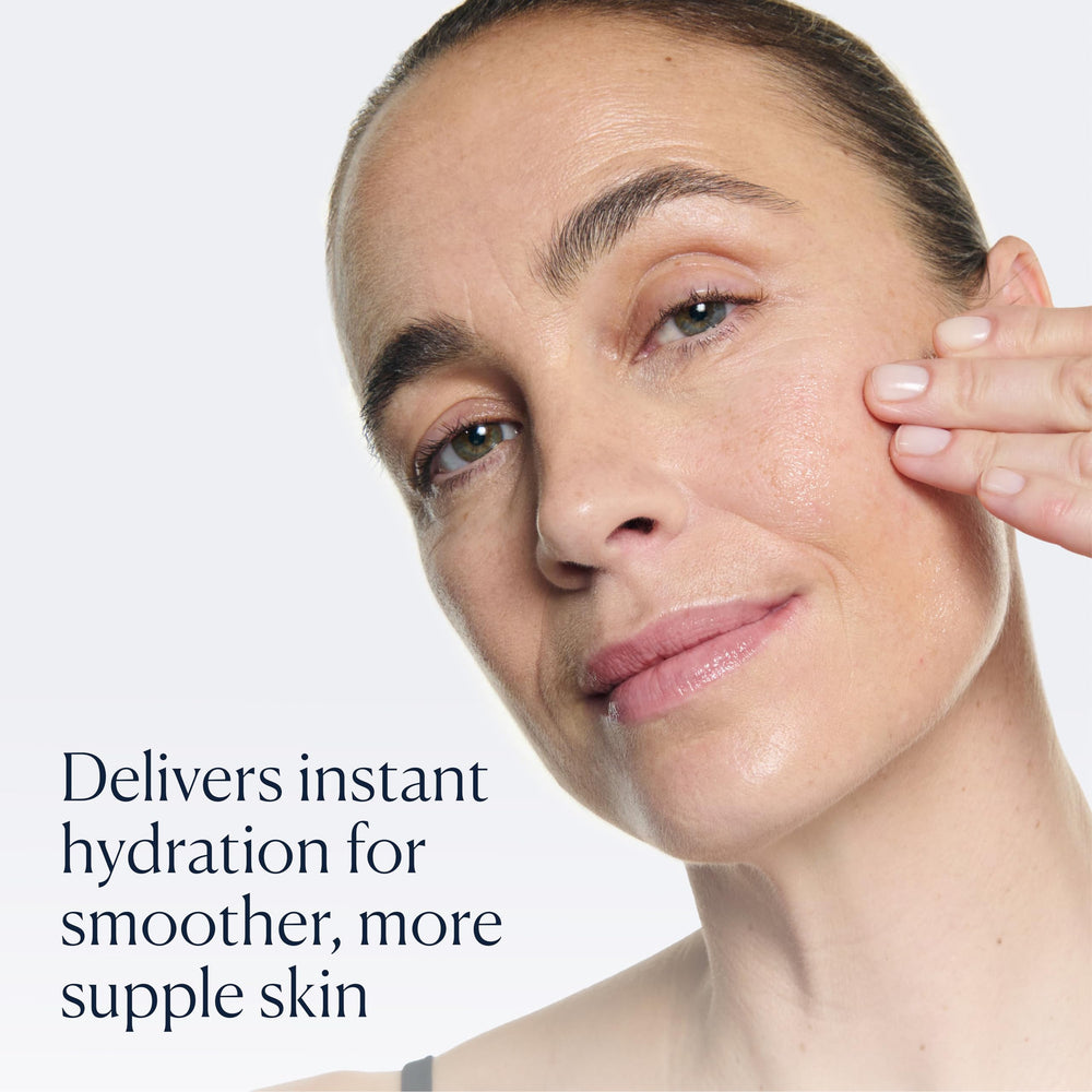 ELEMIS Pro-Collagen Renewal Serum 15ml dropper enables precise application for targeted improvements.