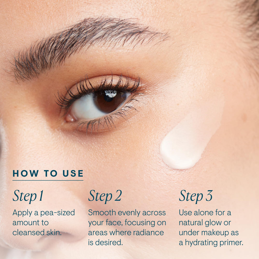 Travel-friendly 20ml bottle of ELEMIS Glow Priming Moisturizer ready for vacations.