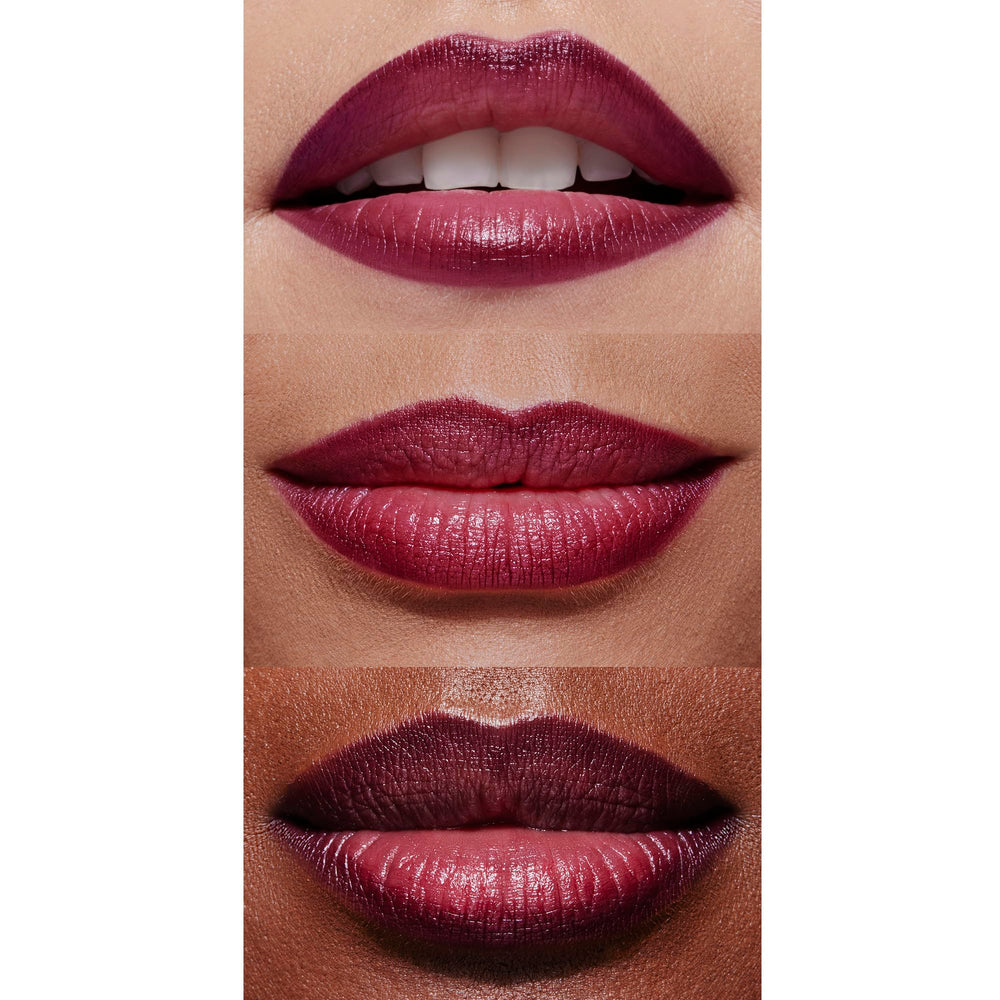 e.l.f. Cream Glide Lip Liner creamy-application offers tug-free lip lining.