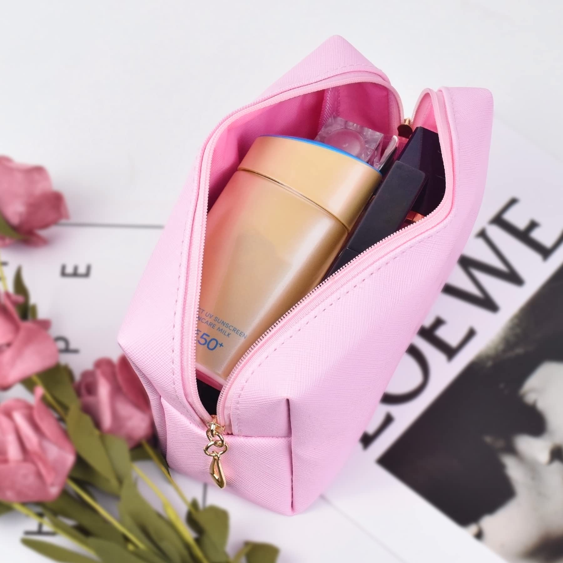Elilier makeup bag gift-ready packaging makes a thoughtful present