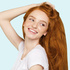 Elizabeth Mott Thank Me Later shine glow shot captures luminous finish after use