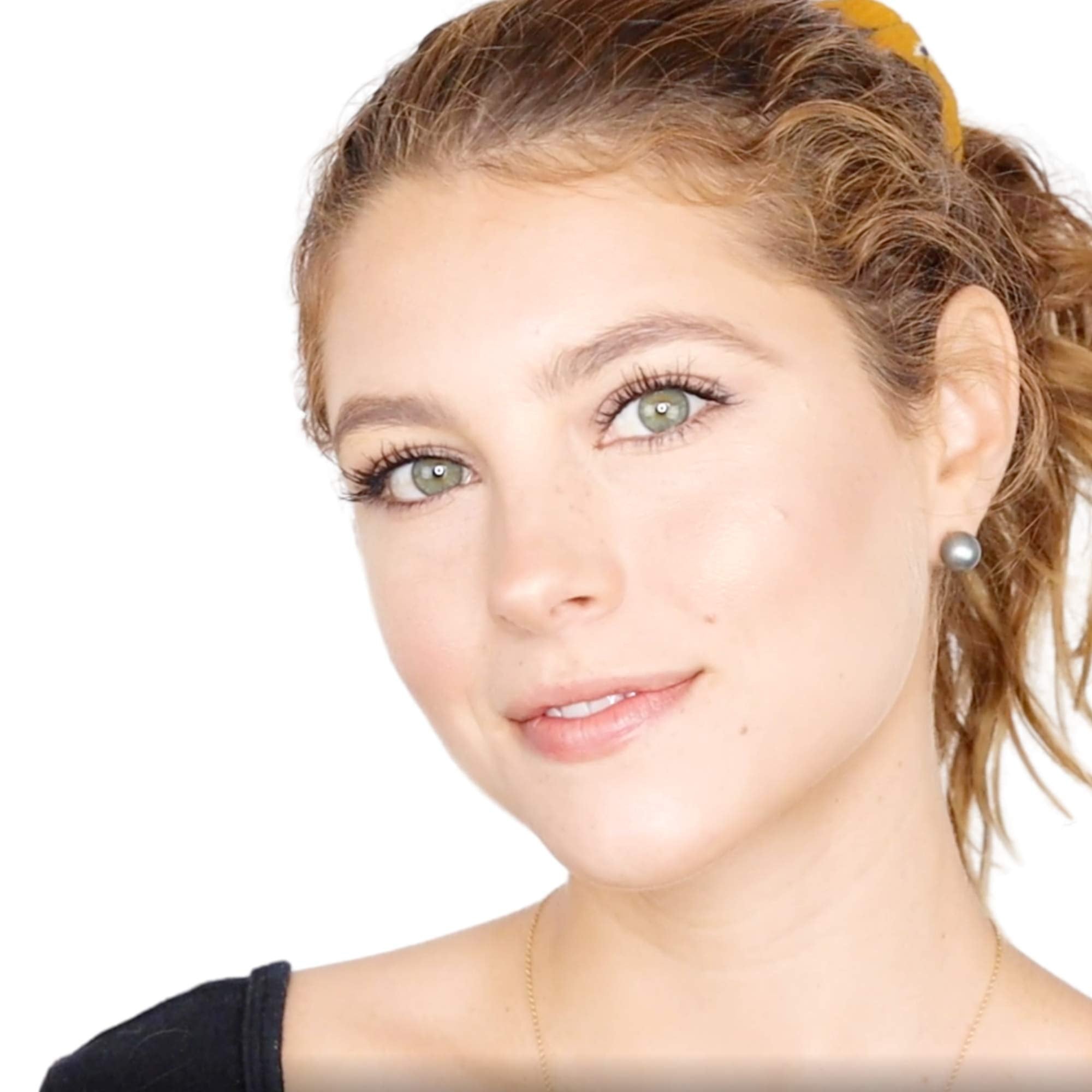 Elizabeth Mott Whatup Beaches face-oil-control keeps skin shine-free with natural bronzed finish.