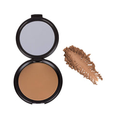 Elizabeth Mott Whatup Beaches luminous-shimmer-detail showcases buildable glow for radiant everyday looks.