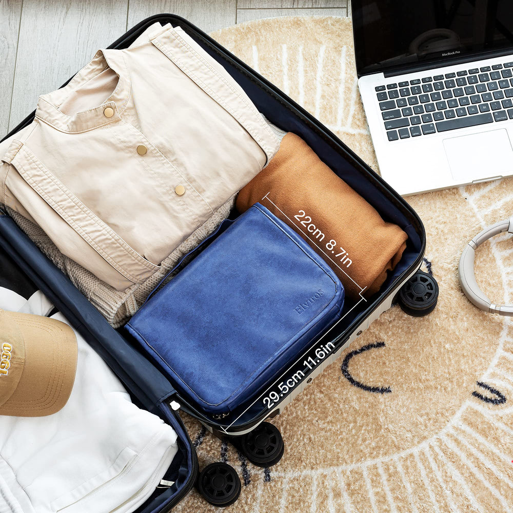 Elviros travel-ready kit for men suitable for overnight trips and gym.