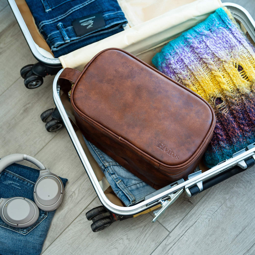 Elviros sturdy seams and premium zipper ensure durability during frequent travels.