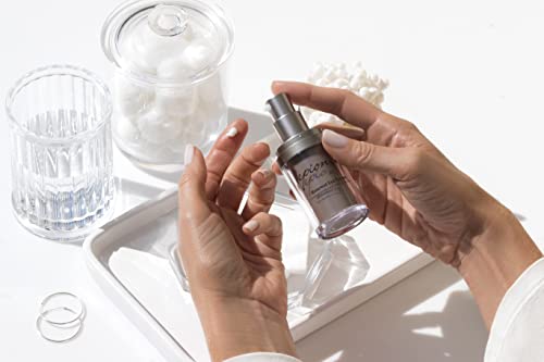 Epionce Renewal Eye Cream application-demo conveys easy daily use under makeup.