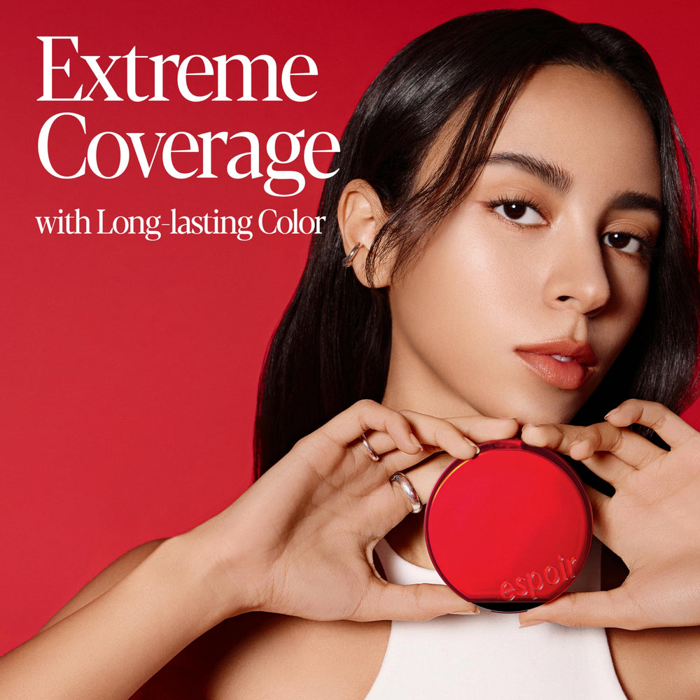 Espoir Be Velvet Cushion Spread-demo shows even application and buildable coverage.