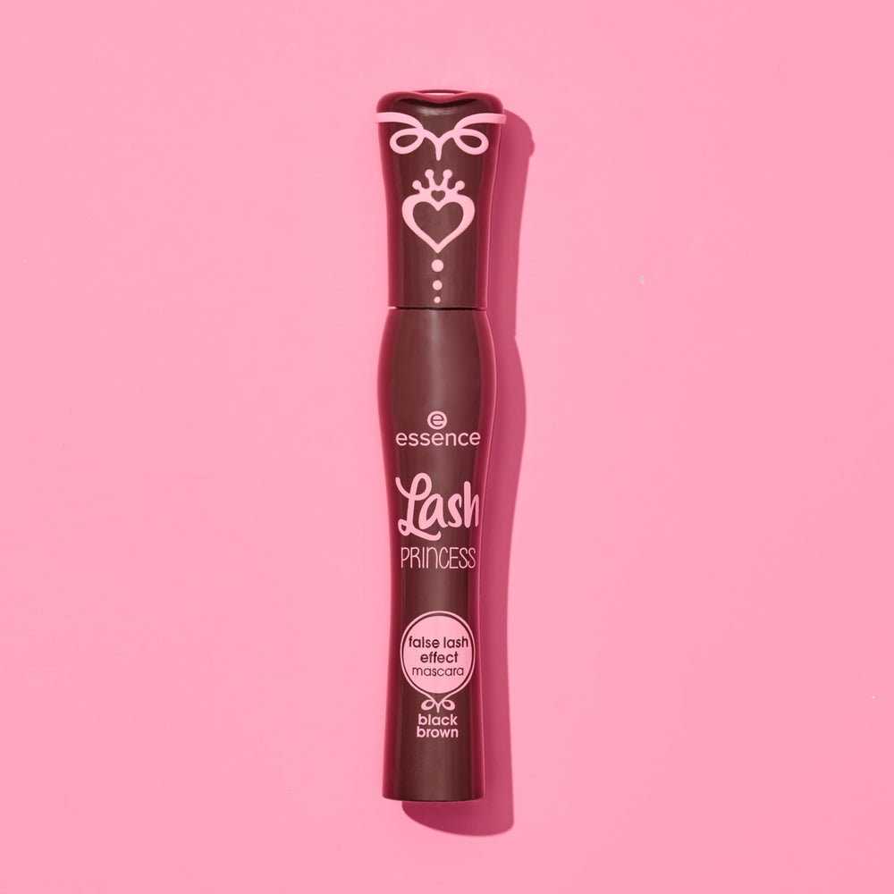 Essence Lash Princess Brown mascara on eyes with subtle daytime makeup