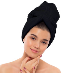 Eurow microfiber salon towels absorbent test showing high moisture capacity.