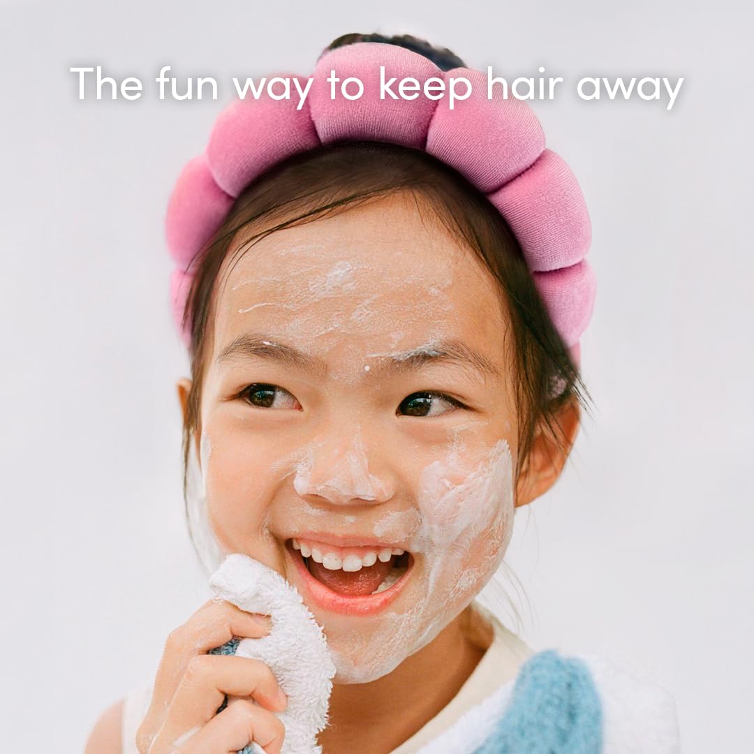 Evereden Kids Spa Headband absorbent-sponge soaks moisture for gentle cleansing.