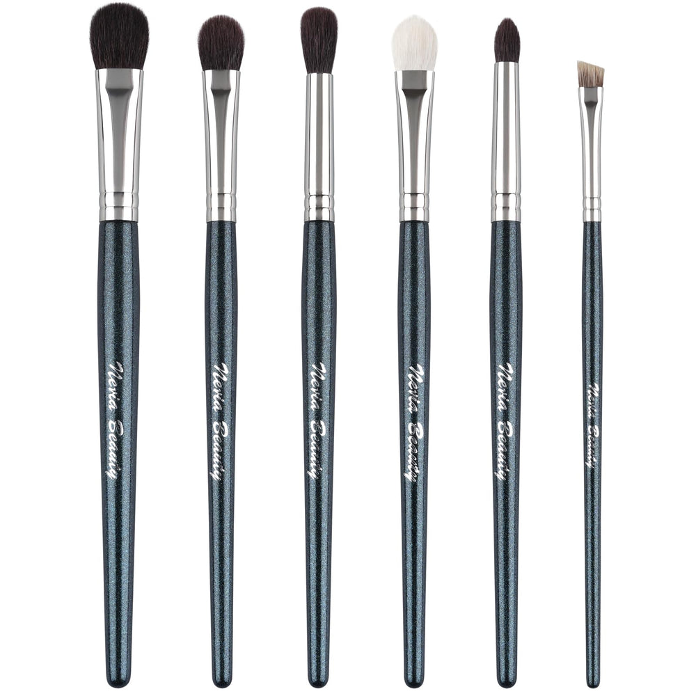 EVRCHGIEA goat hair eye brush set with blue handles for precise blending and a professional finish.