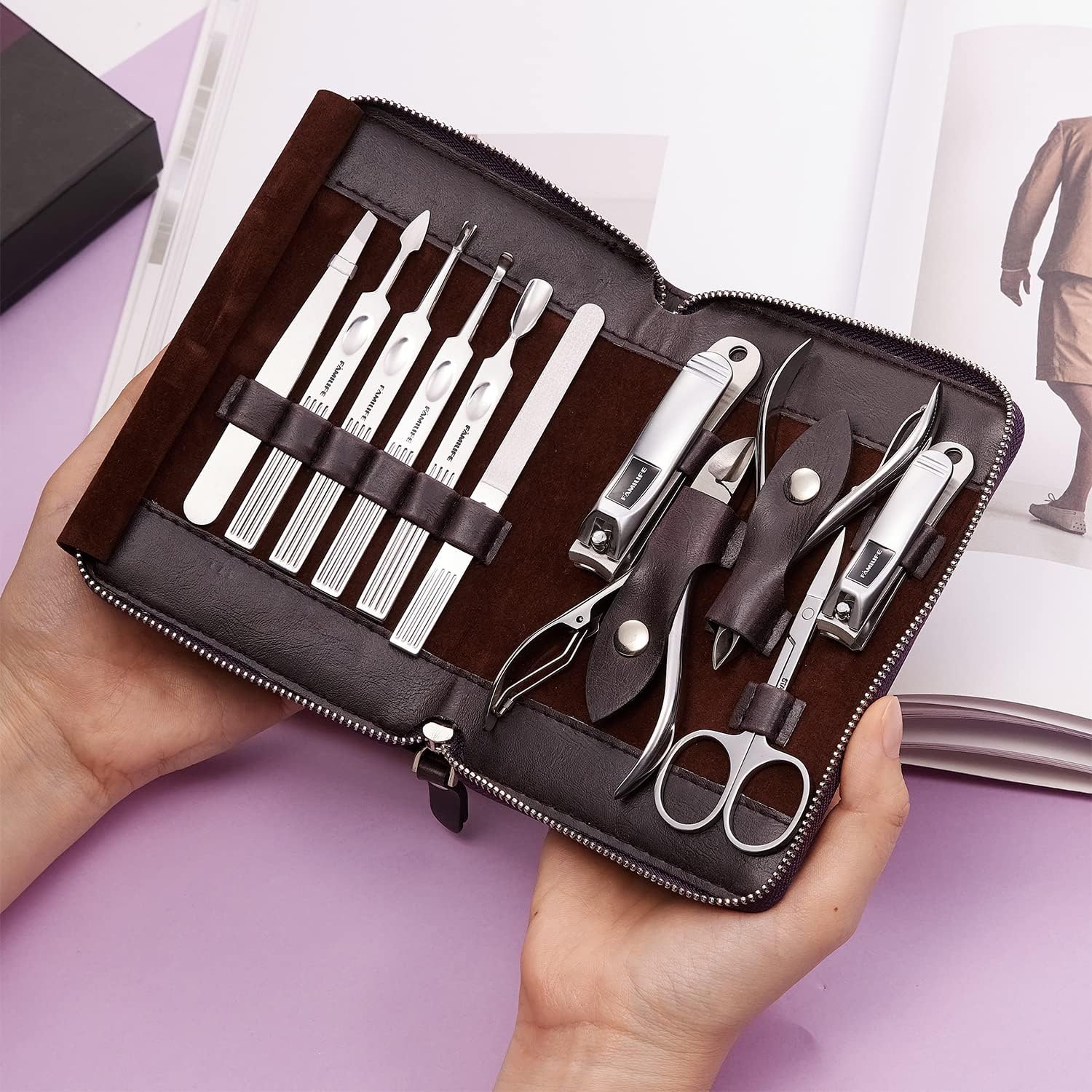 FAMILIFE tweezers stainless steel for accurate grooming on the go.
