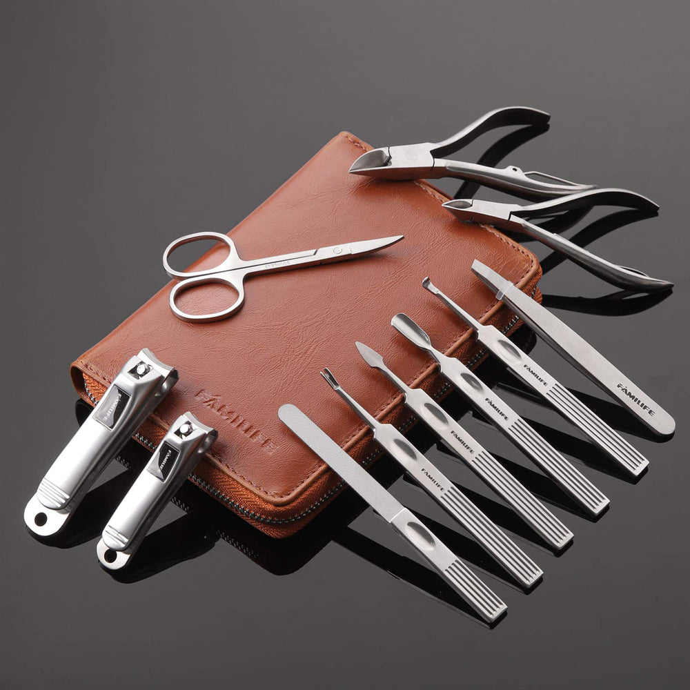 FAMILIFE cuticle nipper for clean cuticle shaping and grooming.