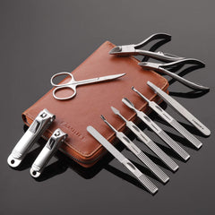 FAMILIFE cuticle nipper for clean cuticle shaping and grooming.