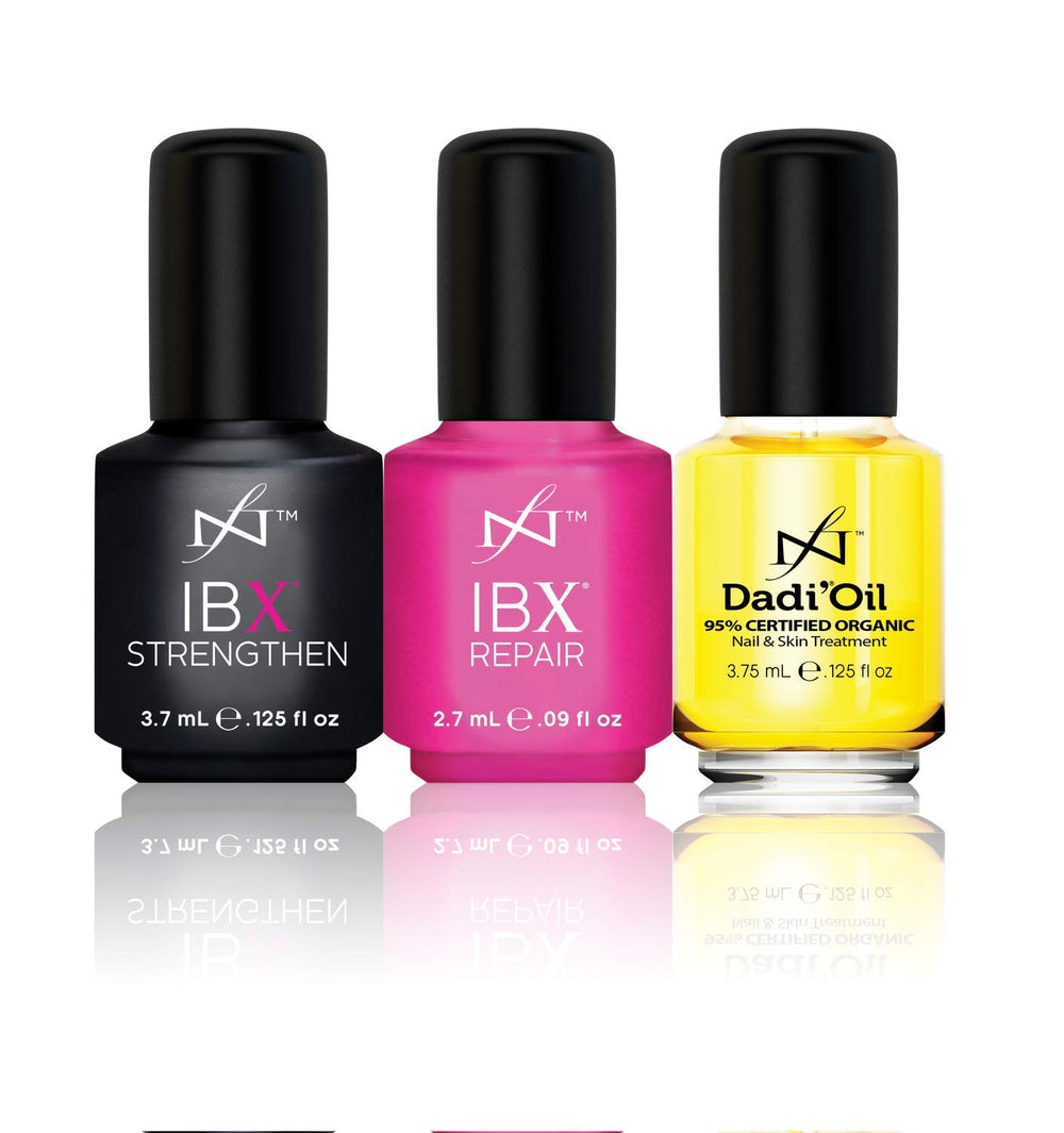 Famous Names IBX Mini Duo Strengthen bottle fortifies nails.