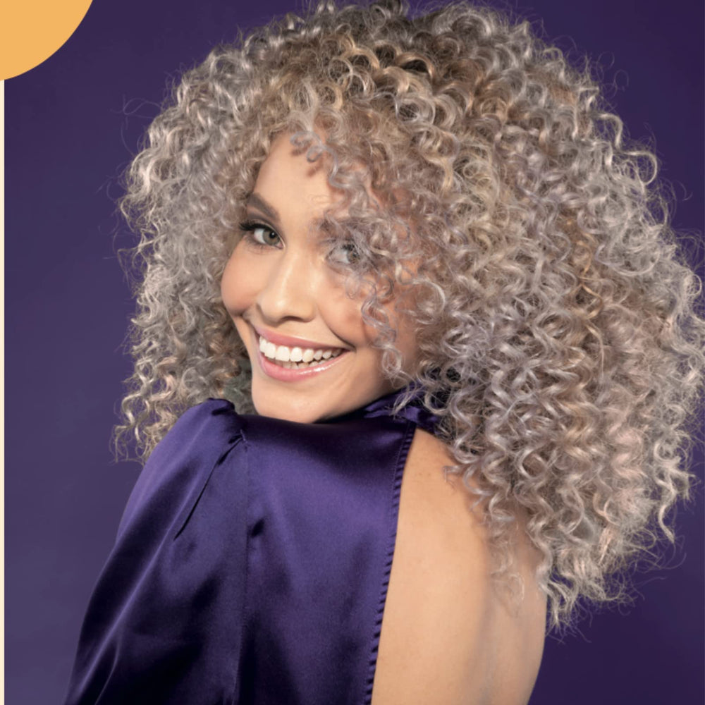 Fanola milk proteins enriched hair mask texture shows luxurious conditioning benefits.