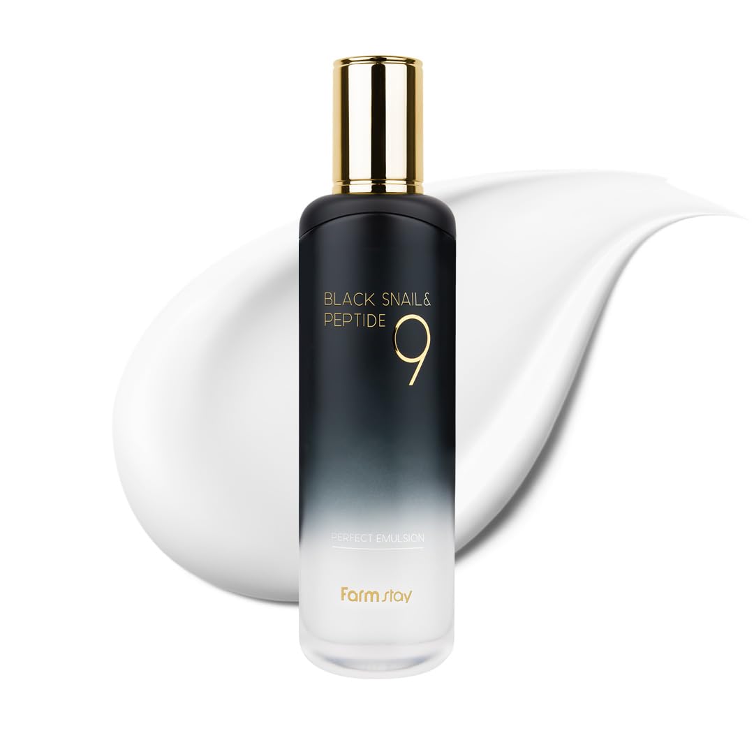 FARMSTAY Black Snail Mucin Perfect Emulsion bottle closeup illustrates daily hydration for dry skin.