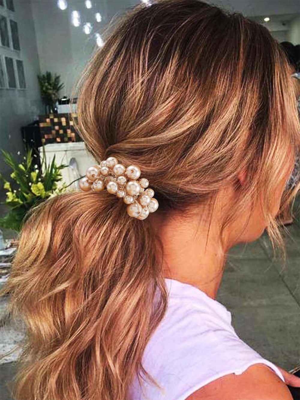 Cola de pelo con perlas Fashey, para coletas elegantes y duraderas.