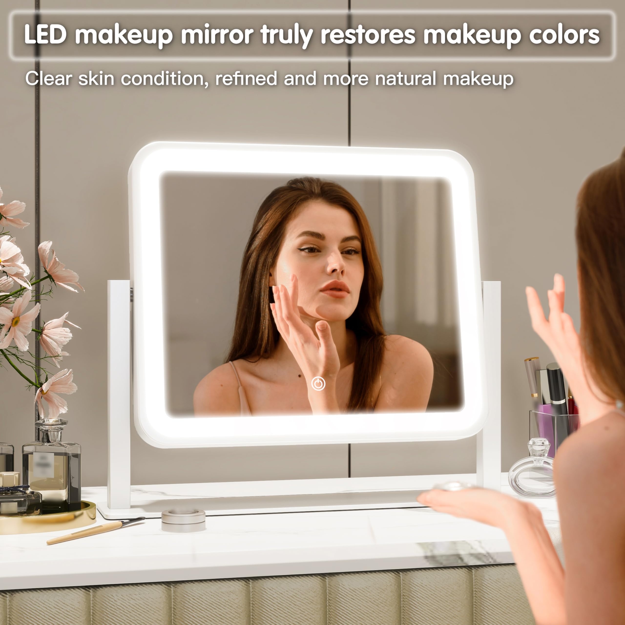 FENNIO vanity mirror lights clear glass surface for crisp reflections.