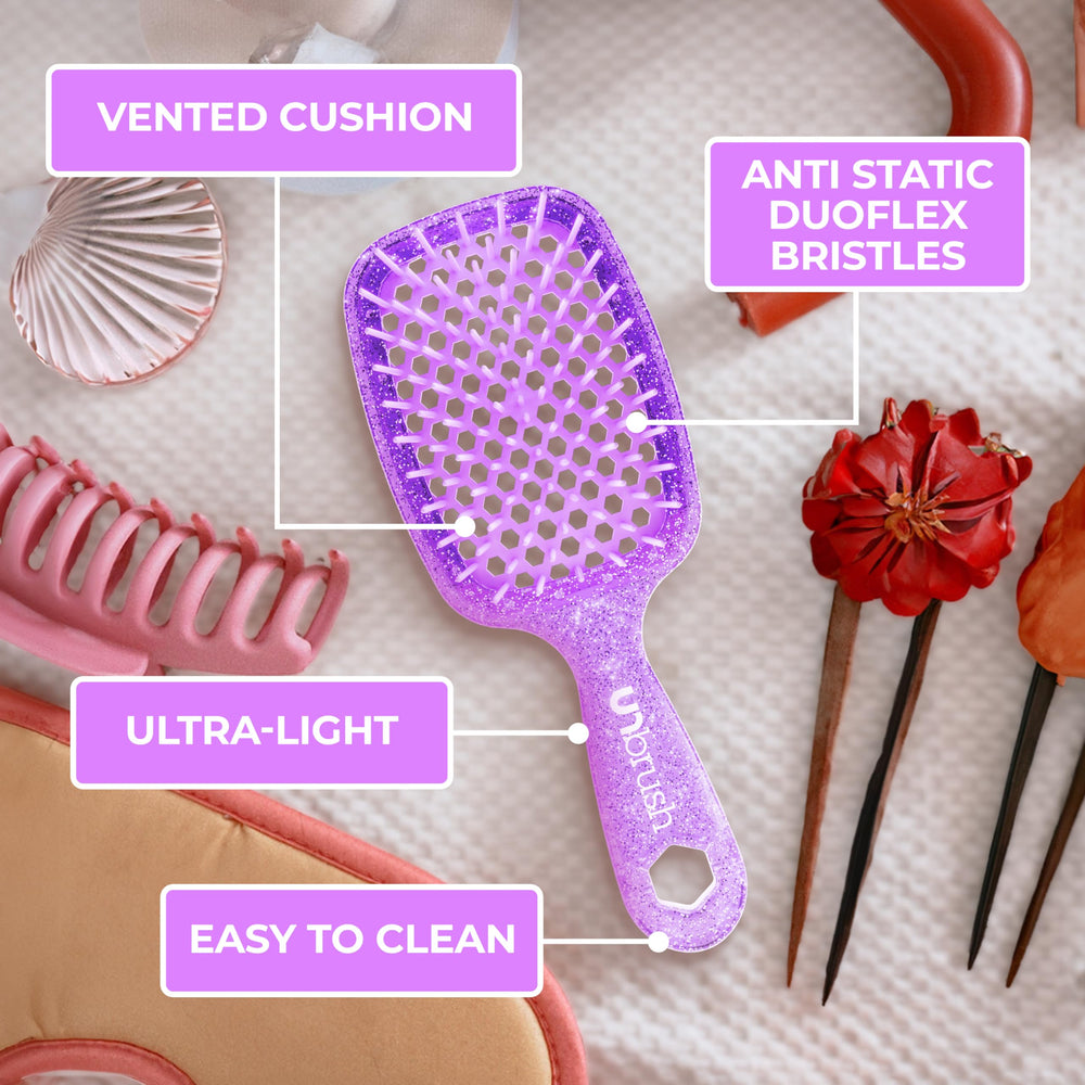 Original UNbrush with lightweight handle for comfortable full styling sessions.