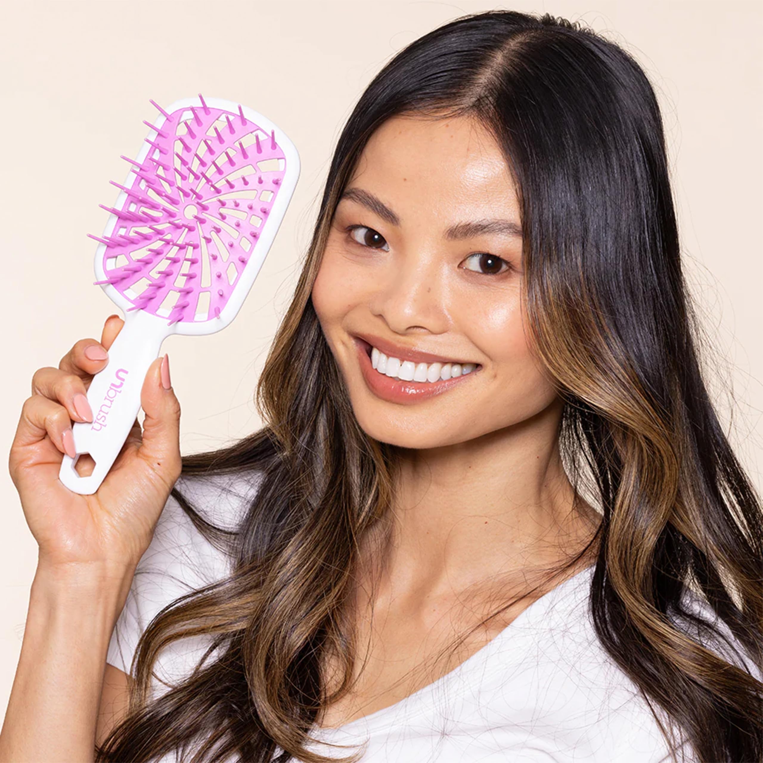 FHI Heat UNbrush Plus suitable for all hair types including fine and curly