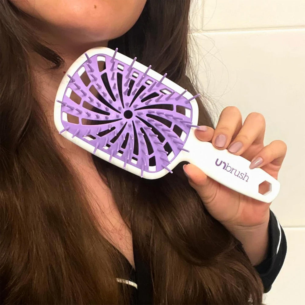 FHI Heat UNbrush Plus used on wet and dry hair in action