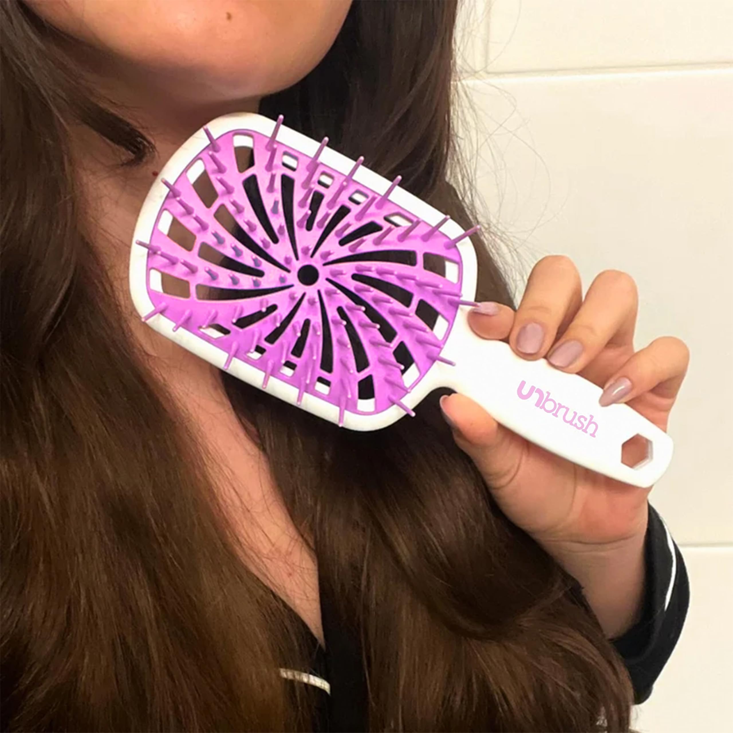 FHI Heat UNbrush Plus used on wet hair to minimize pull and snagging